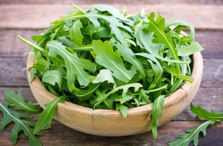 Santorino coffee & Veggies Healthy Lifestyles- công dụng tuyệt vời của rau rocket -