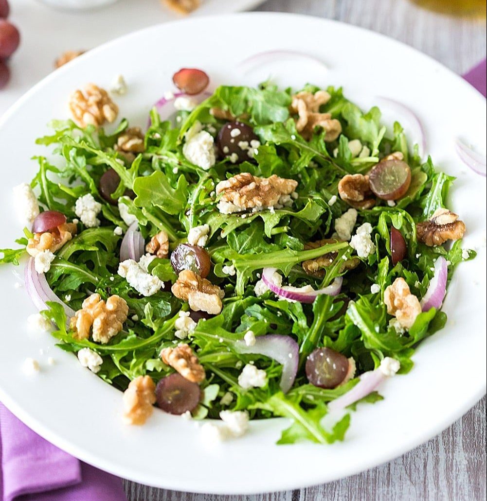 Rocket and Walnut Salad - Santorino coffee & Veggies