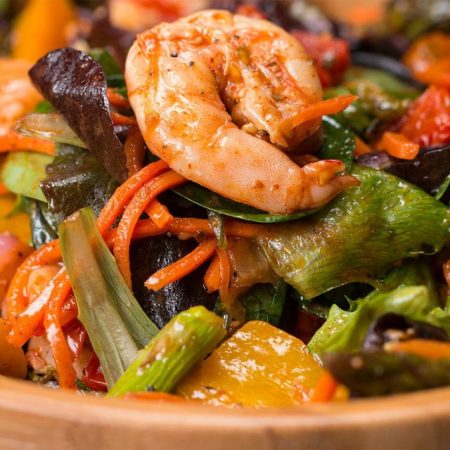 Salad tôm ớt chuông đỏ