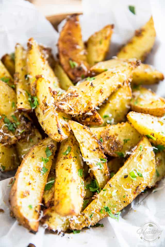 Garlic-Parmesan-Potato-Wedges-6