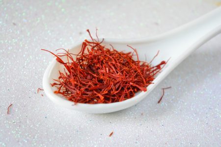 Saffron có những thành phần nào mà được mệnh danh là “thần dược”