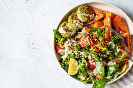 Khoá học Làm Salad Chay Healthy: Hướng Dẫn Tận Hưởng Món Ăn Mát Lạnh, Bổ Dưỡng và Ngon Miệng”